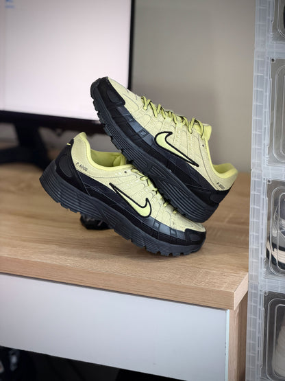 Nike p6000 negra amarilla