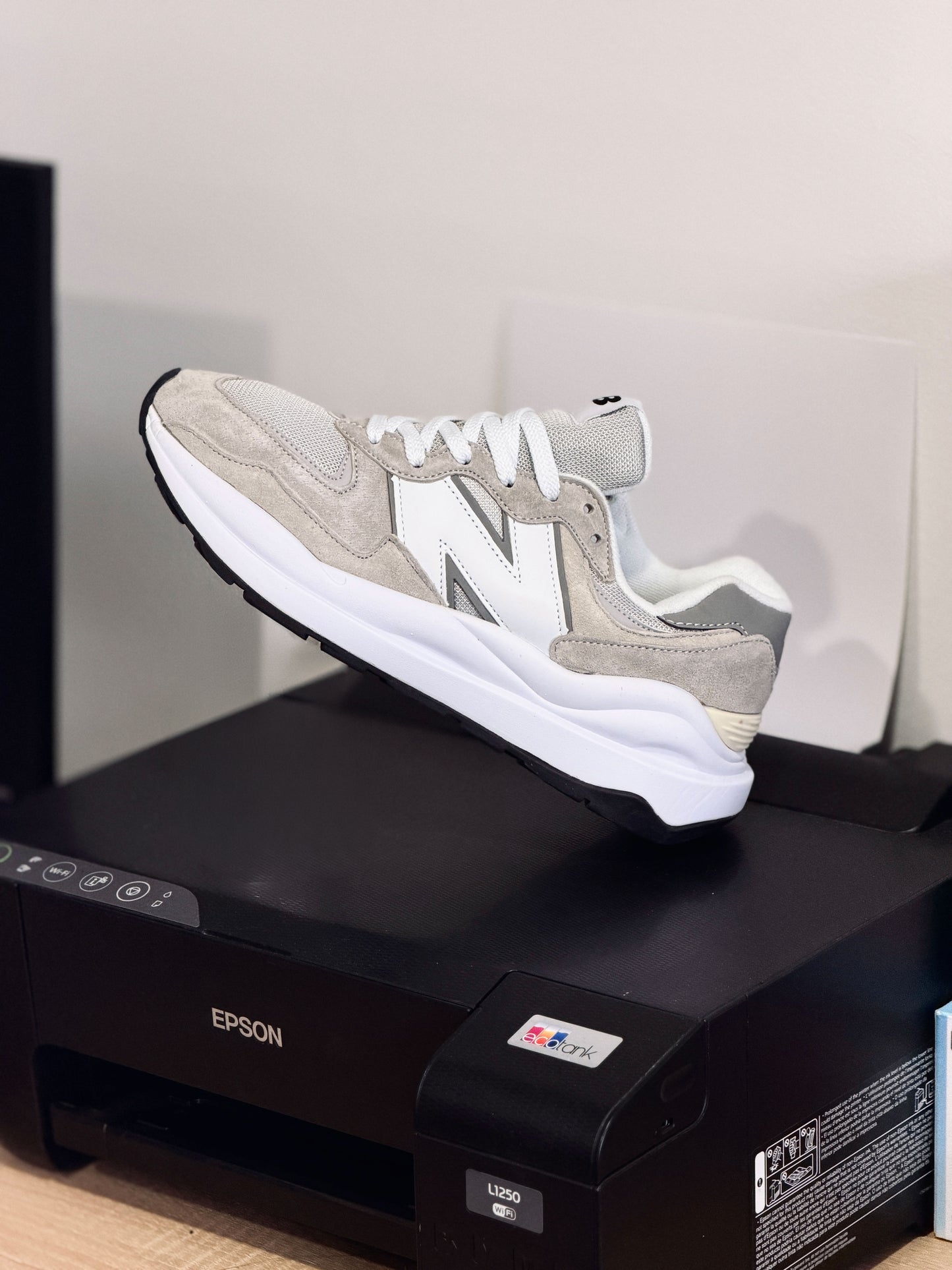 New balance 54/40 gris blanco