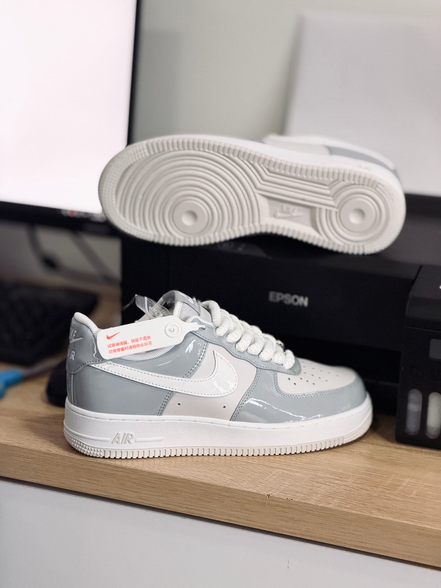Nike force 1 gris charoll