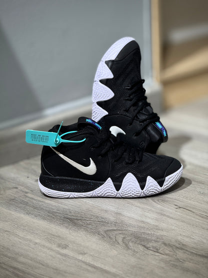 Nike Hyperdunk Negra-Blanco