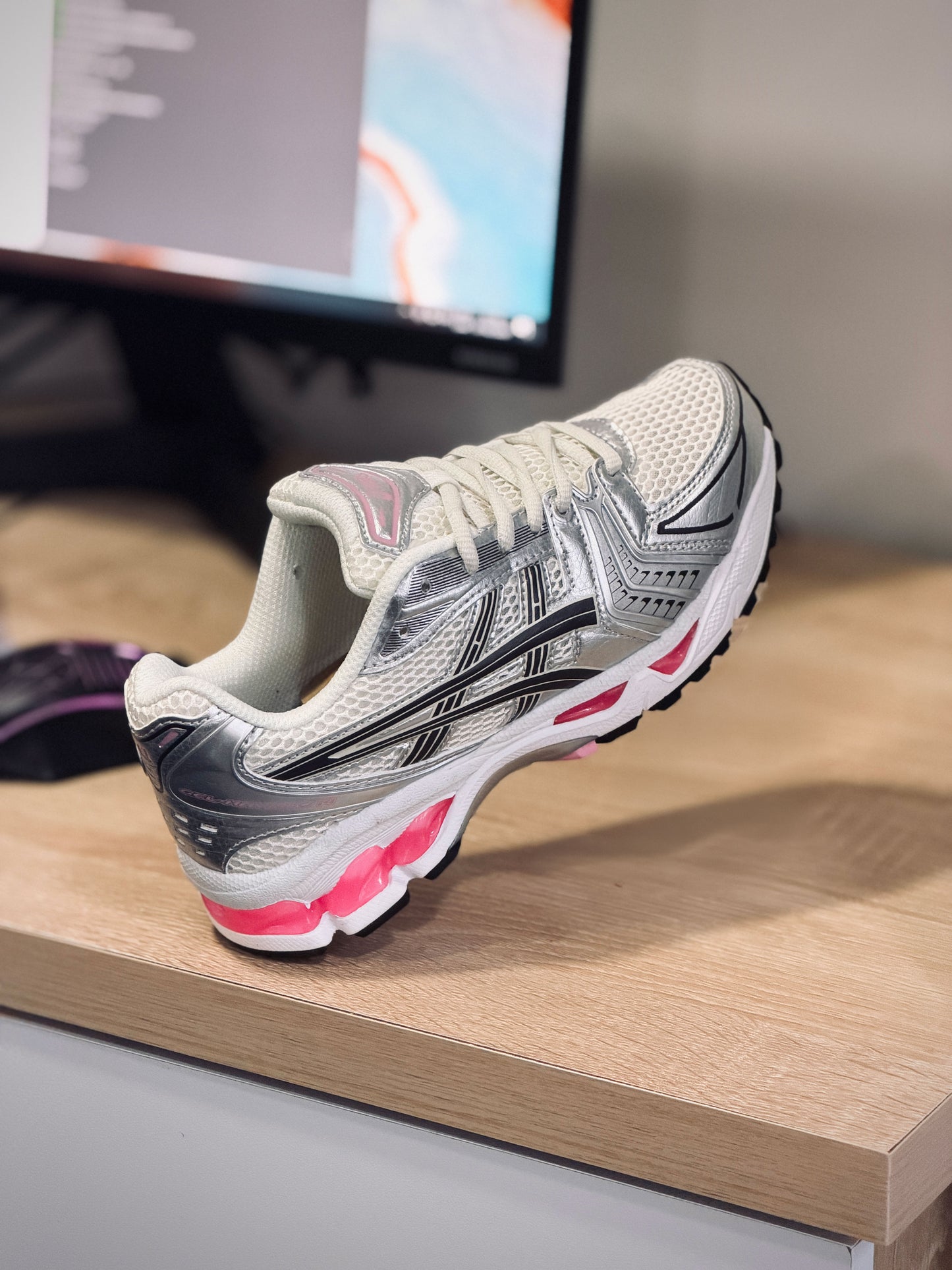 Asics kayano plateada