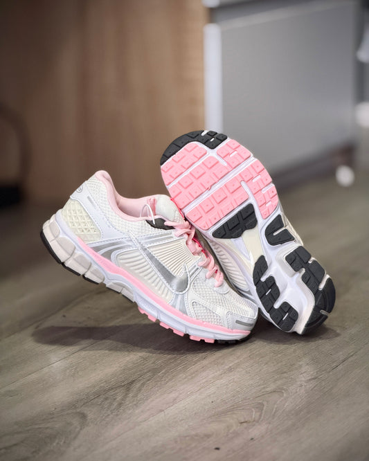 Nike zoom vomero blanco rosado