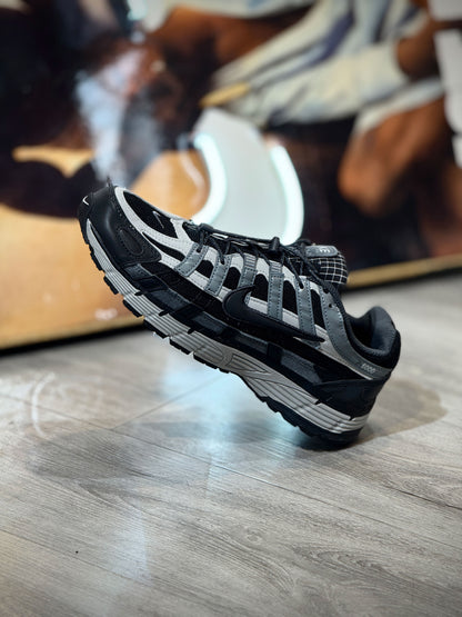 P-6000 Negro-Gris