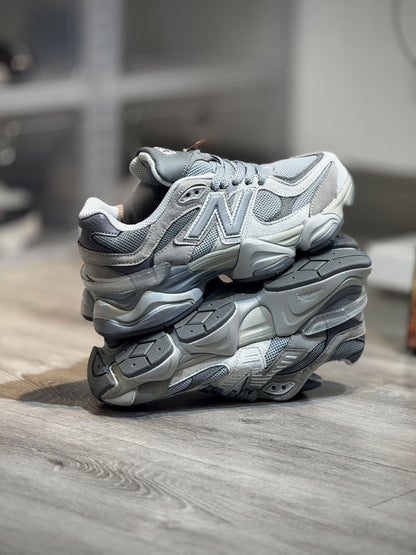 New Balance 9060 Gris