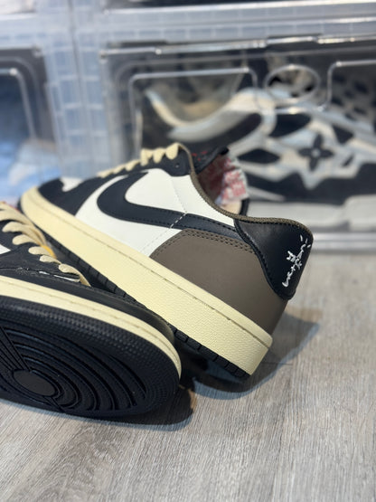 Air Jordan Retro 1 Low Travis Scott Cafe