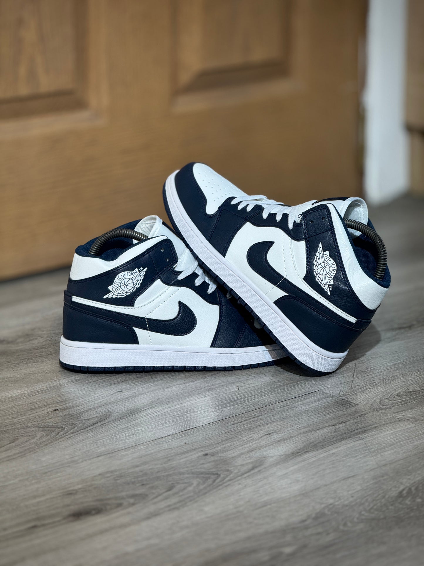 Air Jordan Retro 1 High Azul Oscuro