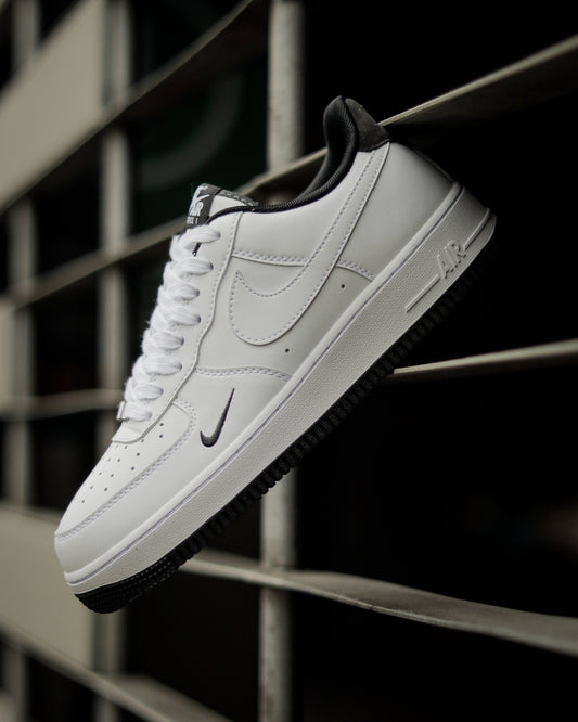 Air Force 1 Low Blanco-Negro