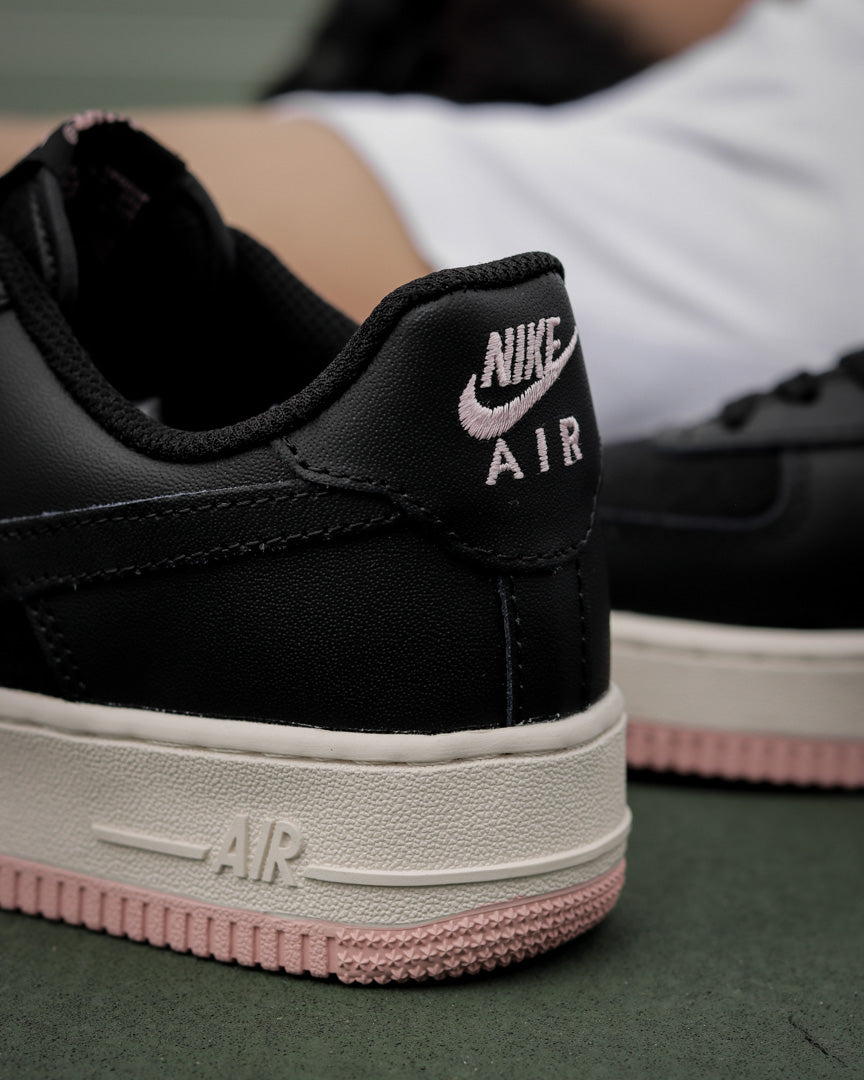 Air Force 1 Negro -Rosa