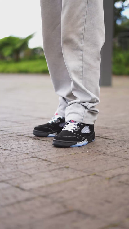 Jordan R5 negro