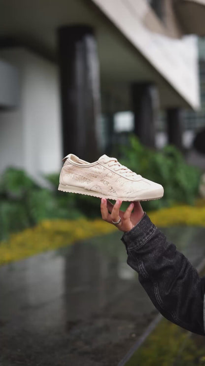 Asicts tiger beige