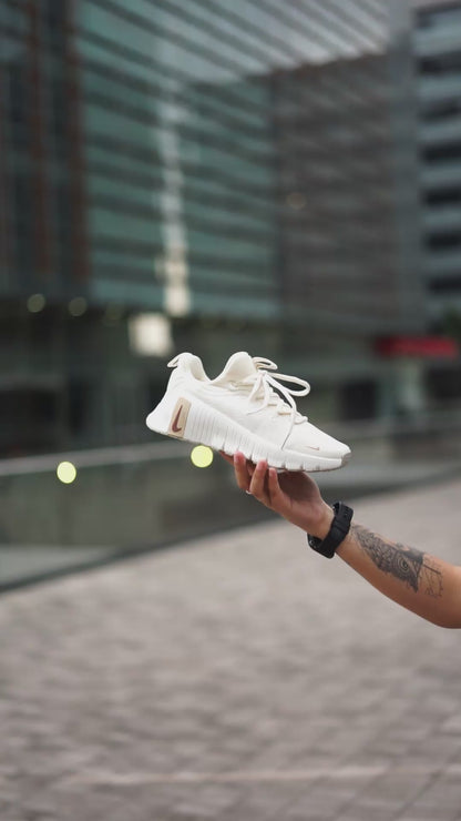 Nike free metcon 6 beige