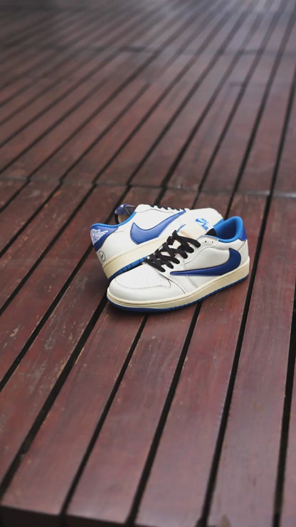 Jordan R1 low travis scott blanco con azul