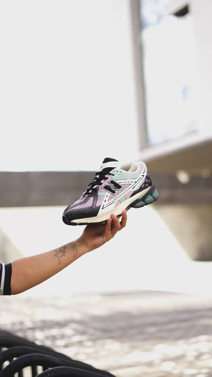 New balance 1906