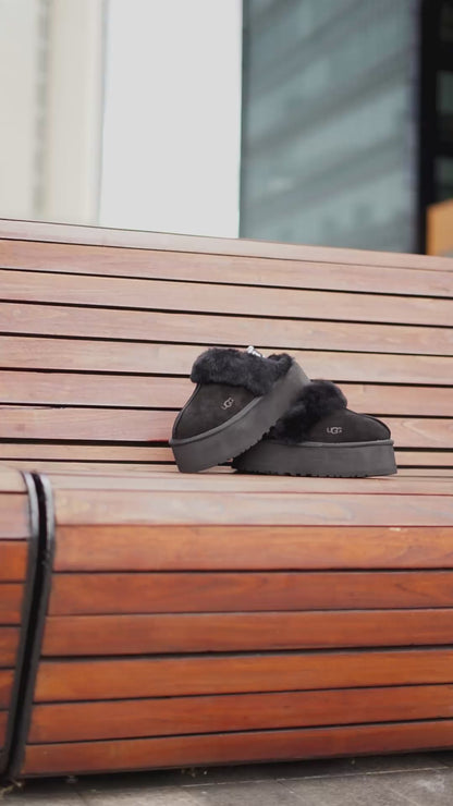 Ugg negra