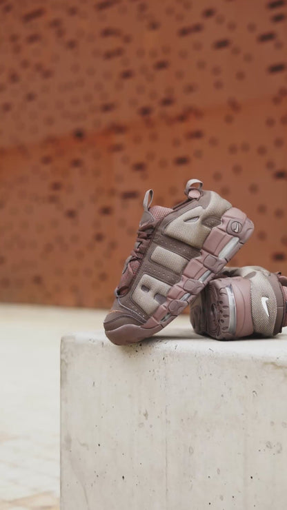 Nike uptempo cafe