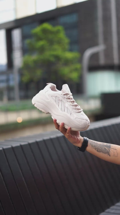 Adidas ozgaia beige