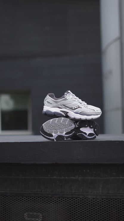 Saucony progrid omni 9 gris